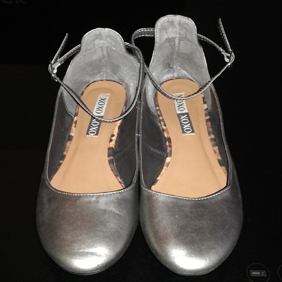 Jeweled Silver/Pewter Flats, Sz 8.5 - Picture 2 of 6